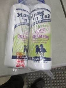 lot 16 image: ShampooConditioner Set 27.5 oz eac...