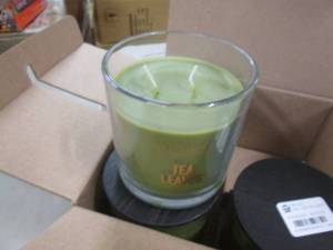 lot 21 image: Set of 4 Tea Leaves 2  Wick Candles...