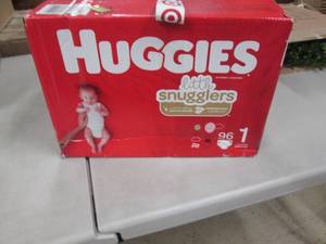 lot 59 image: Huggies Little Snugglers Size 1 Dia...