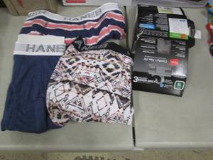 lot 63 image: 3 pr Hanes Mens XL Boxer Briefs...