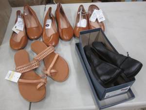 lot 88 image: 5 Pr Ladies Shoes...