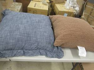 lot 92 image: 2 Large Pillowss...