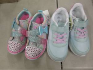 lot 98 image: Size 10 & 12 Shoes...