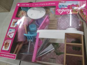 lot 158 image: Barbie Face Mask Spa Day Set open b...