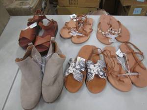 lot 160 image: 6 pr Ladies Shoes...