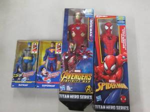 lot 194 image: 4 Action Figures...