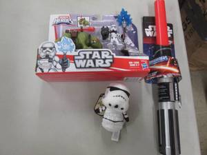 lot 198 image: Star Wars Lot...