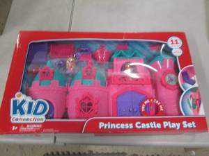 lot 207 image: Princess Castle Play Set...