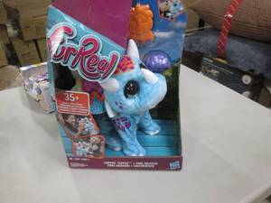 lot 231 image: Furreal Hoppin Topper...