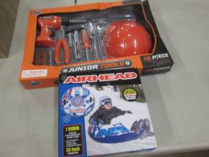 lot 239 image: Snow Tube, Junior Tools...