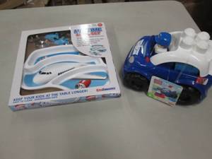 lot 256 image: Meal Set, Megabloks Car...