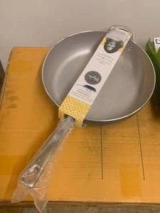 Skillet Pan and Plastic Spoons