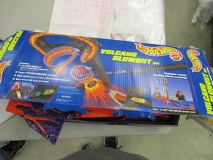 lot 2 image: Hot Wheels Volcano Blowout Set...