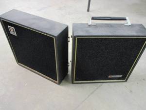 lot 6 image: Old Panasonic Speaker...