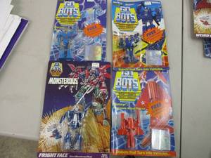 lot 26 image: 4 Tonka Go Bots new  in box...