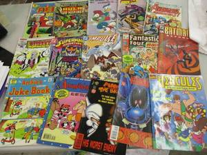 lot 41 image: Vintage Comics...