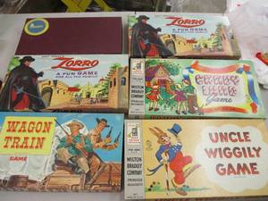 lot 45 image: Vintage Games...