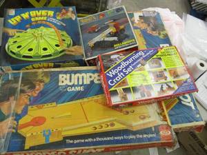 lot 55 image: Vintage Games...