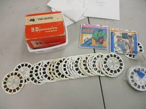 lot 61 image: View Master 3D Imension Viewer with...