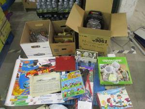 lot 74 image: Misc. Vintage Items...