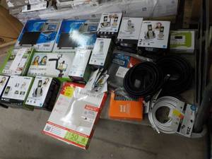 lot 130 image: Electronic Lot...