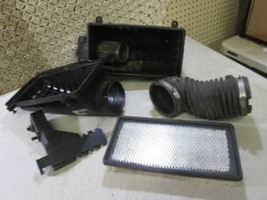 lot 30 image: (D-3) 2000 Chevy Blazer AC Air Filt...