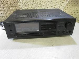 lot 74 image: (RM5) Onkyo Quartz Synthesized Tune...