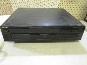 lot 75 image: (RM5) Sony Compact Disc Player CDP-...