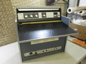 lot 108 image: (RM4) Vintage Carrivoice Model CV-7...