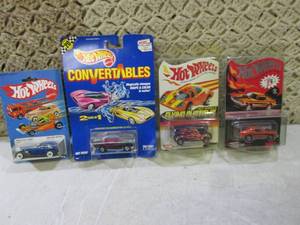 lot 117 image: (CSB) Hot Wheels Cars in Packaging....