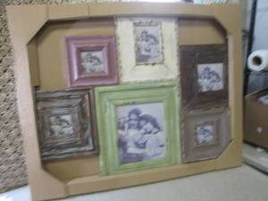 lot 150 image: (RMC) Vintage Looking Photo Frame W...