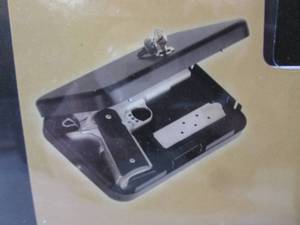 lot 151 image: (E-1) Full Size Metal Locking Handg...