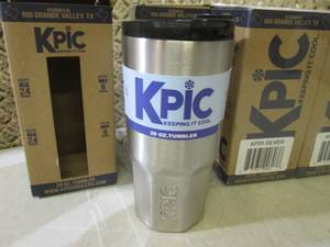 lot 175 image: (F-1) Lot of 6 - 20 ounce K Pic Dou...