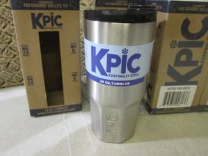 lot 177 image: (F-1) Lot of 6 - 20 ounce K Pic Dou...