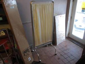 lot 257 image: (RMC) Folding PartitionDivider On ...