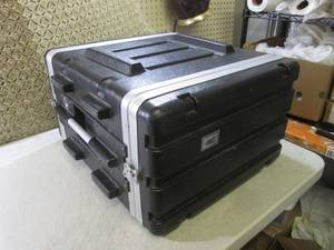 lot 270 image: (EW4) Rackmount Component Case ...