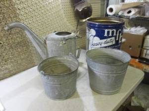 lot 299 image: (F-0) Vintage Metal Buckets and Lar...