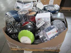 WHOLESALE MIXED PALLET OF MISCELLANEOUS COOKWARE AND KITCHEN ITEMS