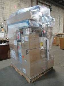WHOLESALE MIXED PALLET OF DECORATIVEGARAGE LIGHTING, CEILING FANS AND MORE