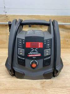 lot 13 image: SHUMACHER Battery Extender 12-Volt 1,200 Amp Battery Jump Starter