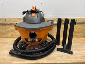 lot 71 image: RIDGID 6 Gal. 3.5-Peak HP NXT WetDry Shop Vacuum with Filter, Hose and Accessories
