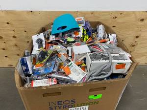lot 75 image: Pallet of high-piece-count Home Depot store returns