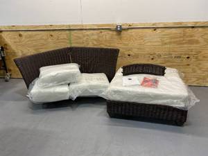 lot 24 image: HAMPTON BAY Patio Furniture
