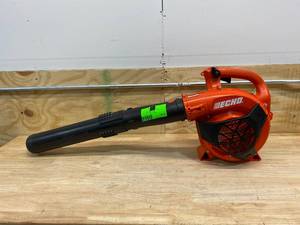 lot 112 image: ECHO 170 MPH 453 CFM 25.4 cc Gas 2-Stroke Cycle Handheld Leaf Blower