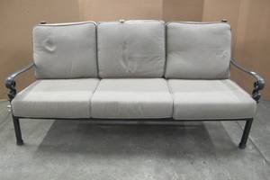 lot 180 image: 3 Seat Metal Patio Couch
