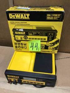 DEWALTs Global DXAEC80, DEWALT 30 Amp Multi Bank Battery Charger in good condition&nbsp