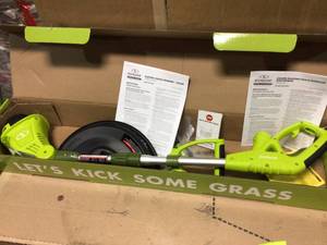 13 in. 4 Amp Electric Corded String TrimmerEdger by Sun Joe in good condition&nbsp