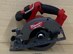 lot 11 image: Milwaukee Fuel Brushless 6.5 Circular
