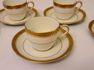 lot 27 image: Noritake Cream and Gold Teacup Set