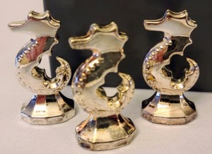 lot 96 image: Waterford Silver Plated Seahorse Card Holders